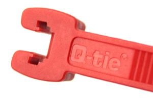 Engravin Q-Serie: "Q-tie" 会社では「インシュロック」ど、