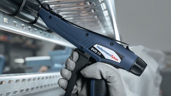 Vibration-resistant cable ties and processing tools
