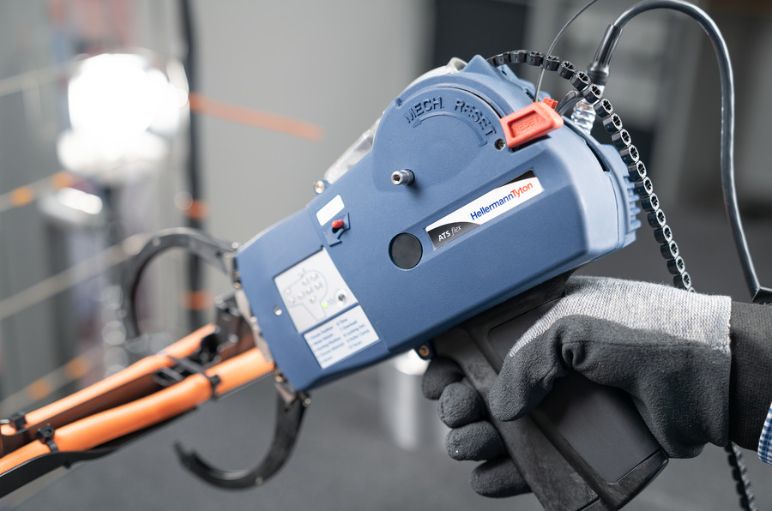 ATS flex automatic and waste-free cable tyting system tool