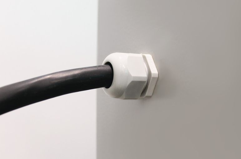 Vodotěsná průchodka na kabel