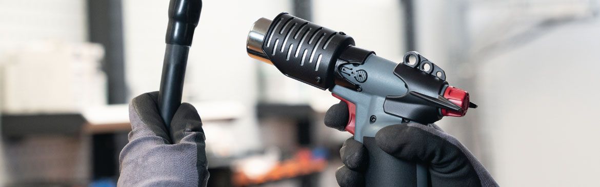 The HellermannTyton CHG900 Cordless Heat Gun is a lightweight portable hot-air tool for shrink applications in remote locations that are off the grid.