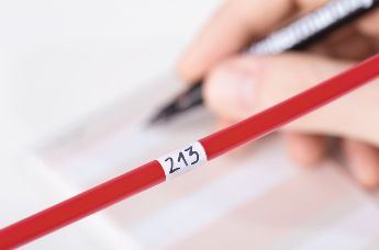 Cable labels for manual marking