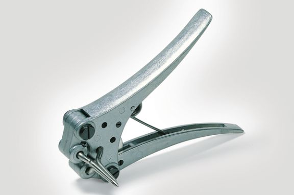 Makaron kablo koruyucularını işlemeye yönelik kablo çorabı uzatma araçları
