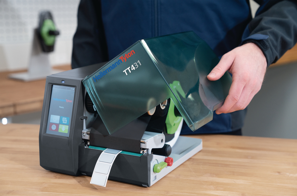 User-friendly thermal transfer printer