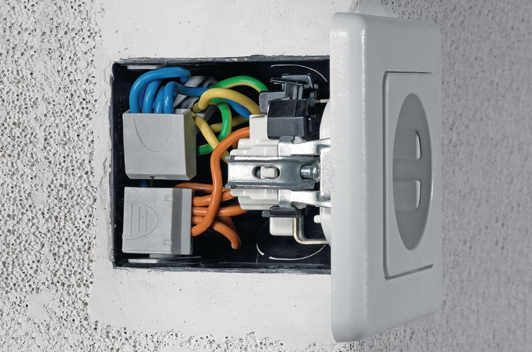 Conectores de cables HelaCon Fácil aplicación