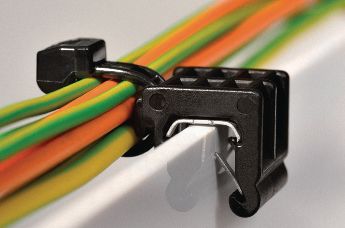 Clemă fixare pentru fixarea cablurilor paralel cu muchia