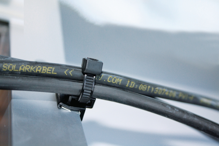 UV-resistant Cable clips used in solar plants