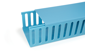 Canal de cableado ranurado HD-PF color turquesa.