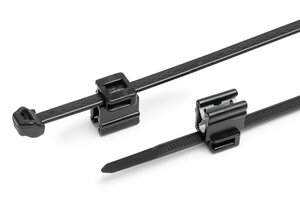 Kabelbinder (PP) mit Anti-Rutsch-Gravur, montiert mit EdgeClip für die Kabelführung von oben.