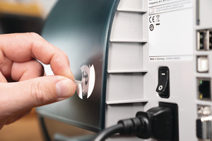 Etichette antimanomissione RFID.