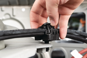 Obejma Ratchet P-Clamp do otworów okrągłych.