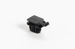 Connector clip meets USCAR EWCAP-005-17 clip slot specifications designed for large connectors, assuring compliance.