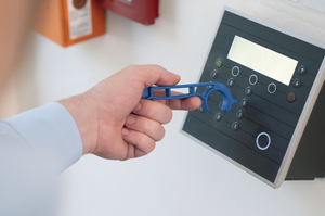 EasyDoor™ - Touchless terminal operation.