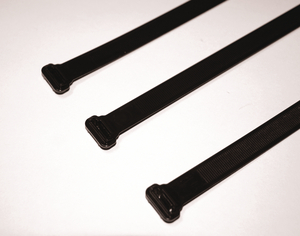 Szeroka taśma opaski kablowej pozwala na zastosowanie w szerokim zakresie średnic wiązek: 9,5 mm - 104 mm.