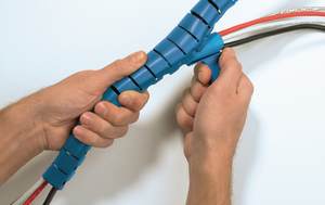 Simply slide the applicator tool through the Helawrap cover.