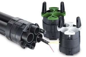 Divisible sealing and fixing discs AdSe-t seal the cavity between the cable duct pipe or half-pipe run and the multiple pipe.