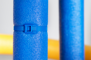 PE400SH-Series - low head profile cable ties for secure fastening and identification in narrow spaces.