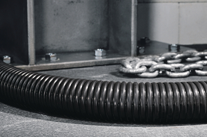 Gaine en acier galvanisé avec revêtement PVC HelaGuard PCS.