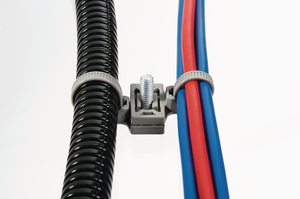 T50SOSWSP5E - for parallel installation using two fixing ties. 