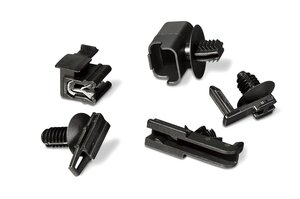 Large gamme de clips pour connecteurs.