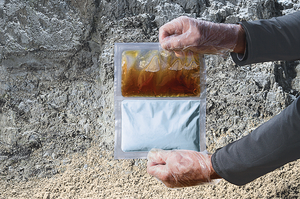 Transparent 2-chamber pouch for a optimized visual inspection of the mixing process.