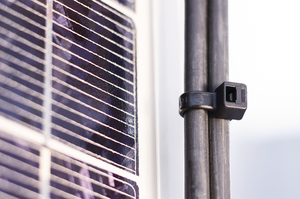 A sustainable T-Series cable tie with high resistance to chemicals and UV light.