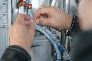 Outside serrated Cable Tie and Identification tag HFTP48 made from Peek.