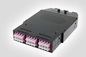 RapidNet 8 Fibre LC Cassette with 3 MTP Connector on Rear