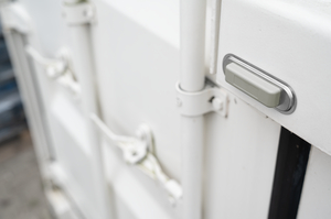 HARDTAG SOLID - Robust and durable UHF RFID Tag for asset management designed for welding fastening.