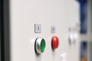 Les Panel Label sont idéales pour remplacer les plaques gravées.