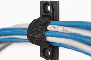 Abraçadeira multiuso da marca Velcro, Série GT pode ser reutilizada várias vezes.