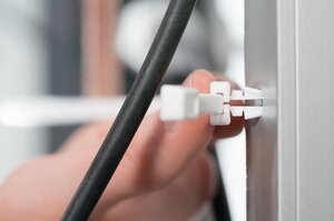 TM1SF固定基座，用于预钻孔或预冲孔。