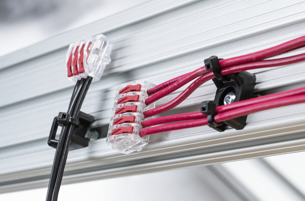 Sistemas de Pasamuros para Cables con y sin Conectores