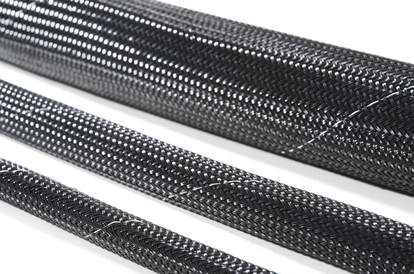 Flame-retardant, high-expansion polyester braided sleeving